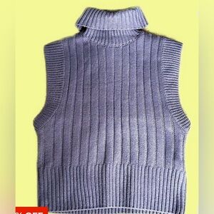 Forever21 thick grey sweater vest with turtleneck